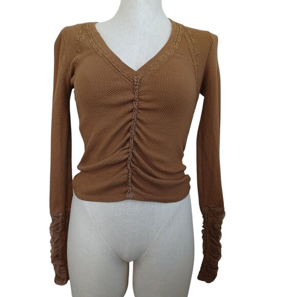 Free People Top Wear Me Out Brown Waffle Knit Long Sleeve Cropped Tee Size XS - Picture 1 of 16